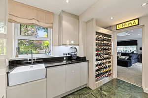 Utility room- click for photo gallery